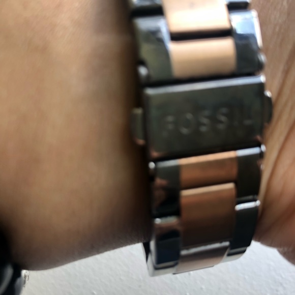 Fossil Watch - Picture 6 of 6